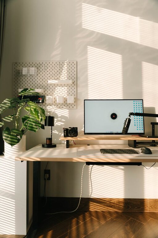 Tips for Creating a Relaxing Home Office Environment